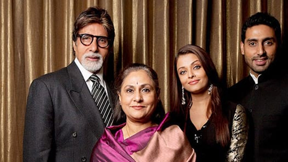 বলিউডের পাশাপাশি খেলাধুলোতেও পা দিয়েছেন অভিষেক। প্রো কবাডি লিগের ফ্রাঞ্চাইজির মালিক তিনি। তাঁর দলের নাম জয়পুর পিঙ্ক প্যান্থারস।