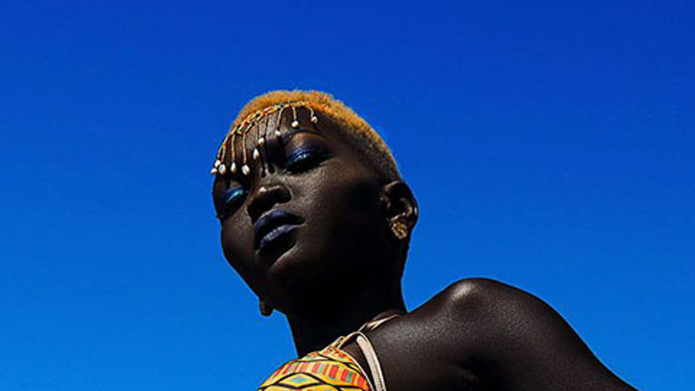 অথচ অতীতে একদিন ন্যাকিম-ই ভেবেছিলেন ব্লিচ করাবেন বলে। তখন তাঁকে বুঝিয়েছিলেন তাঁর বোন। বোনের কথায় ব্লিচ করানোর ভাবনা থেকে সরে এসেছিলেন ন্যাকিম।