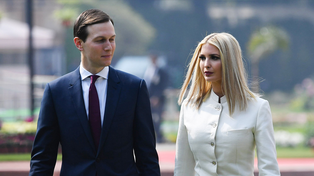 এর ফলে কুশনারের অবস্থান ‘টপ সিক্রেট’ থেকে নেমে ‘সিক্রেট’ স্তরে রাখা হয় বলে দাবি। দেশের গোপন তথ্য ফাঁস হয়ে যাওয়ার প্রশ্নে ট্রাম্প প্রশাসন যখন অস্বস্তির মুখে, তখনই কুশনারকে নিয়ে এই সিদ্ধান্ত নেন হোয়াইট হাউসের চিফ অব স্টাফ জন কেলি। তবে গোপন তথ্য জানার ক্ষেত্রে কুশনারের ক্ষমতা খর্ব হলেও প্রেসিডেন্টের হাতে সেই বিশেষ ক্ষমতা রয়েছে যার আওতায় তিনি যাঁকে চান, তাঁকে গোপন তথ্য দেখাতে পারেন।