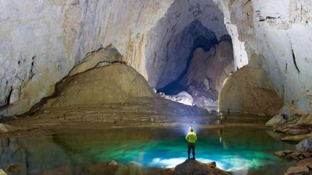 ২০০৯ সালে সারা বিশ্বের সামনে আসে এই গুহা। ব্রিটিশ কেভ রিসার্চ অ্যাসোসিয়েশনের গুহাবিদেরা এই গুহায় নেমে রিসার্চ করার পর।