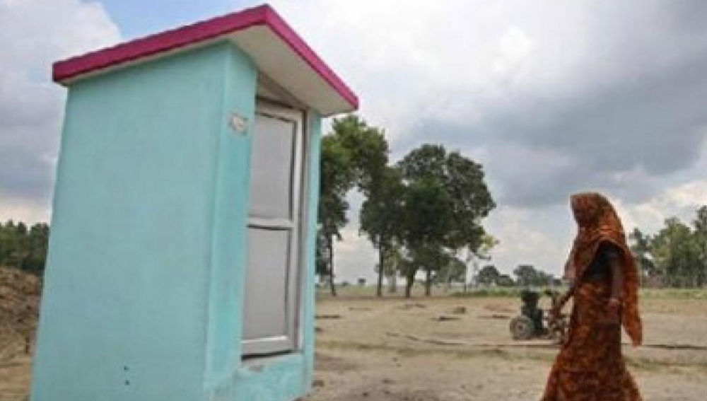 তাতেই ফল মেলে হাতে নাতে। দীর্ঘ এক বছরের চেষ্টায় নিজেদের গ্রামে আড়াইশোটি নতুন শৌচাগার গড়তে সক্ষম হন তাঁরা। ২০১৯ সালে নিঠোরা গ্রামকে ওপেন ডেফেকেশন ফ্রি ঘোষণা করে সরকার।