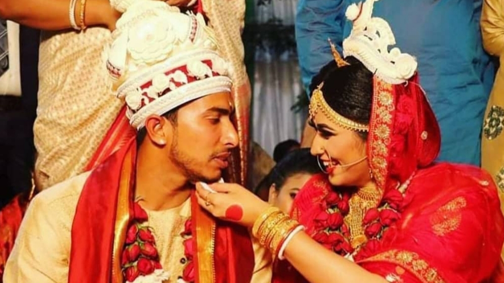 চাঁদের হাট বসেছিল সৌম্যর বিয়ের অনুষ্ঠানে। জাতীয় দলের ক্রিকেটার থেকে সমাজের গণ্যমান্য ব্যক্তিত্বরা উপস্থিত হয়েছিলেন তাঁর বিয়েতে।