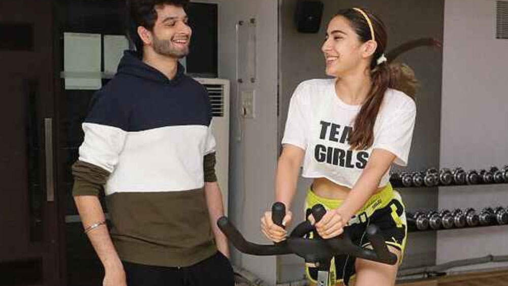 সারা রোজ তিনটি ব্যায়াম অনুশীলন করতেন। সেই তিনটি ব্যায়ামই দ্রুত তাঁর ওজন কমাতে সাহায্য করেছে। কী সেগুলো?