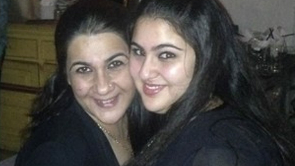 কিন্তু স্নাতক হওয়ার এক বছর আগে সারার জেদ চেপে বসে নিজেকে স্লিম করে তোলার। কিন্তু তাঁর ওজন এতটাই বেশি ছিল যে প্রথম থেকেই ওই তিনটি ব্যায়াম তাঁকে করার অনুমতি দেননি জিম ট্রেনার।