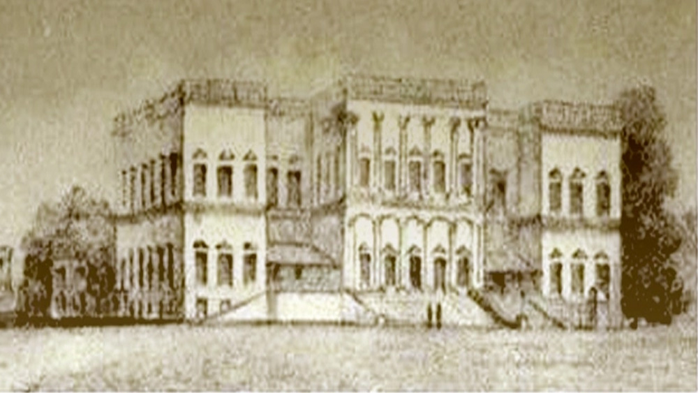 এই ‘ফ্রি স্কুল সোসাইটি’ থেকেই রাস্তার নামকরণ হয় ‘ফ্রি স্কুল স্ট্রিট’। কিন্তু নামকরণের পরে প্রতিষ্ঠানটিই স্থানান্তরিত হয়ে যায়। কারণ পড়ুয়ার সংখ্যা বেড়ে যাওয়ায় আরও বড় জায়গার প্রয়োজন হয়ে পড়েছিল। ১৯১৪ সালে এর পরিচালকরা তৎকালীন ব্রিটিশ সরকারের কাছে আবেদন করেন, তাঁদের ‘খিদিরপুর হাউস’ দেওয়া হোক স্কুল নতুন করে শুরু করার জন্য। তাঁদের আবেদন মঞ্জুর হয়। ১৯১৬ খ্রিস্টাব্দে খিদিরপুর হাউসে শুরু হল ‘ফ্রি স্কুল সোসাইটি’।