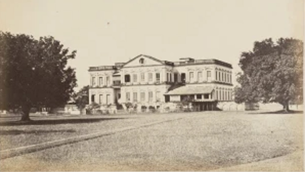 এই খিদিরপুর হাউস এর আগে ছিল সুপ্রিম কোর্টের বিচারপতি লিমেস্টারের বাসভবন। বিতর্কিত মহারাজ নন্দকুমারের মামলায় লিমেস্টার ছিলেন অন্যতম বিচারপতি।