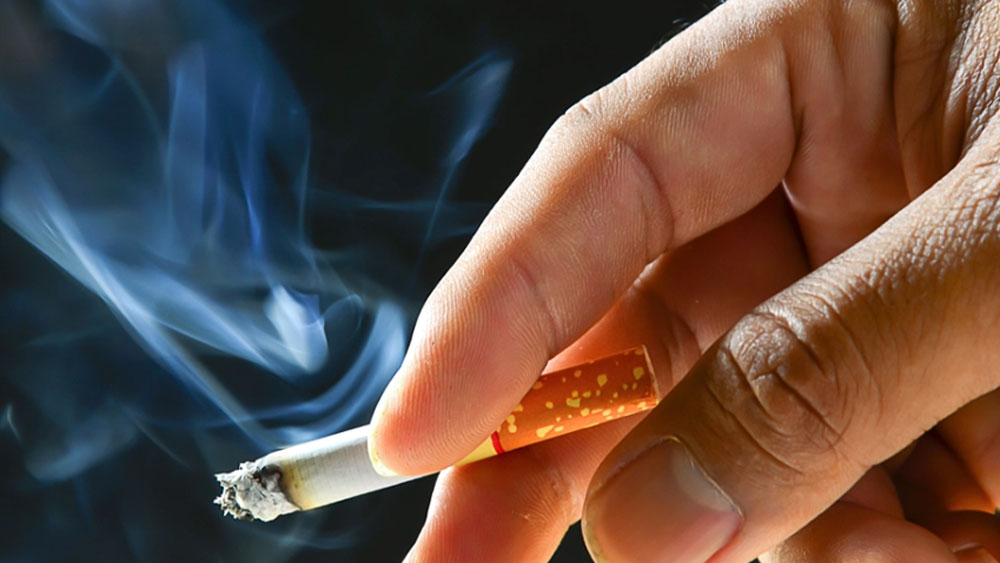 এ রকম ভুরি ভুরি উদাহরণ রয়েছে। ১০০ পার করা ইকারিয়ার বাসিন্দা গ্রেগরি সাহাস ৭০ বছর ধরে দিনে অন্তত ২০টা সিগারেট খেতেন। তা সত্ত্বেও এক অ্যাপেনডিসাইটিস সংক্রমণ ছাড়া আর কোনও অসুখ সারা জীবনে ছুঁতে পারেনি তাঁকে।