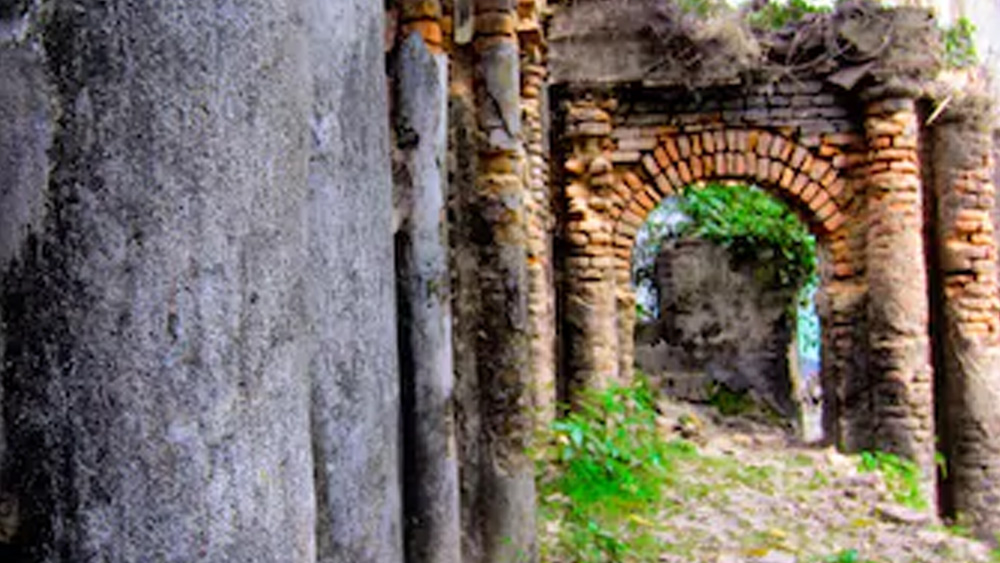 দীর্ঘ ৭৮ বছর ধর্মতলার ওই ঠিকানায় ছিল নেটিভ হসপিটাল। ১৮৭৪ খ্রিস্টাব্দে সেটির নাম পাল্টে যায়। নতুন নাম হয় ‘মেয়ো নেটিভ হসপিটাল’। বদলে যায় ঠিকানাও। ১৮৭৪ খ্রিস্টাব্দে হাসপাতাল চলে আসে স্ট্র্র্যান্ড রোডে। তারপর কোনও এক অজ্ঞাত কারণে বন্ধ করে দেওয়া হয় নেটিভদের চিকিৎসার জন্য তৈরি এই হাসপাতাল।  (প্রতীকী চিত্র)