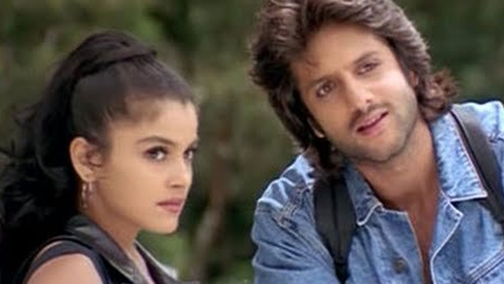 ১৯৯৮ সালে ফিরোজ খানের প্রযোজনায় ‘প্রেম অগন’ ছবিতে ডেবিউ করেন ফারদিন। যেহেতু ফিরোজ খান এই ফিল্মে তাঁর ছেলেকে লঞ্চ করতে যাচ্ছিলেন, তাই সকলের নজর ছিল এই ফিল্মের উপর। ফারদিন খান কতটা বাবার মর্যাদা রাখতে পারবেন, সেটাই চ্যালেঞ্জ ছিল তাঁর কাছে।