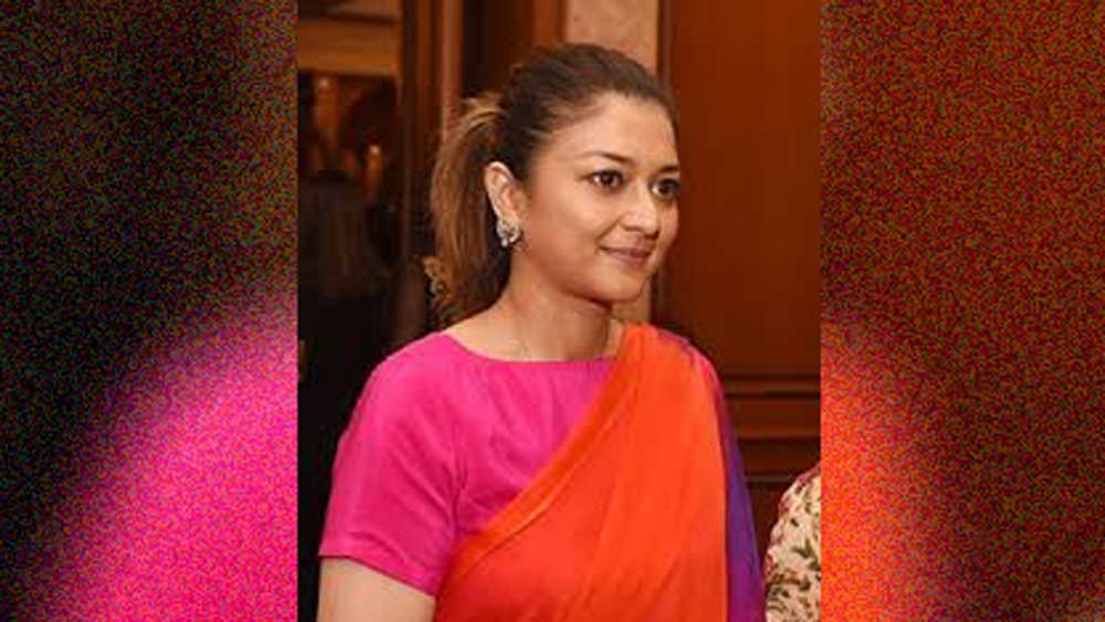 ১৯৭৫ সালে গুজরাতে জন্ম প্রিয়দর্শিনীর। গুজরাতে বডোদরা (তৎকালীন বরোদা)-র গায়কোয়াড় পরিবারের রাজকুমারী ছিলেন তিনি।