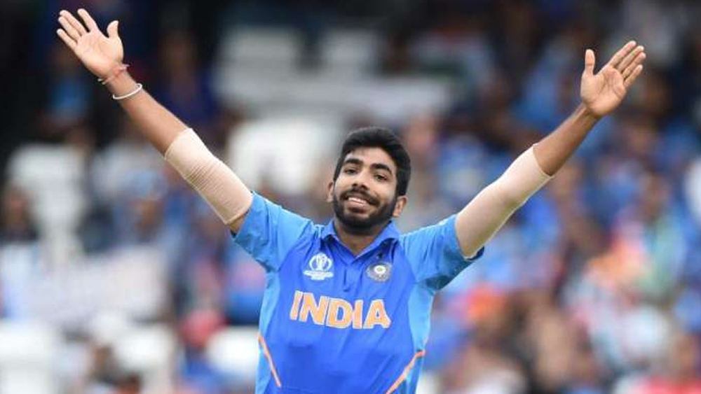 যশপ্রীত বুমরা: প্রত্যাবর্তনের পর থেকে বুমরাকে চেনা ছন্দে পাওয়া যায়নি। এটাই উদ্বেগ বাড়িয়েছে সমর্থকদের। বিশেষজ্ঞরা বলছেন, সেরা ফর্মে ফিরতে আরও কয়েকটি ম্যাচ দরকার তাঁর। প্রোটিয়াদের বিরুদ্ধে বুমরাকে তাঁকে পুরনো মেজাজে দেখতে চাইছে দল।