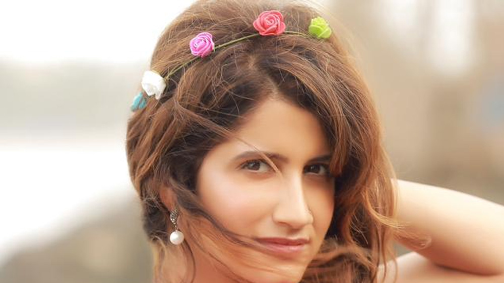 ক্রমেই স্মাইলির কাছে কাজের সুযোগ কমতে থাকে। ধীরে ধীরে ইন্ডাস্ট্রি থেকে হারিয়েই যান তিনি। ২০১০-এর পরে তাঁর কোনও ছবি মুক্তি পায়নি।