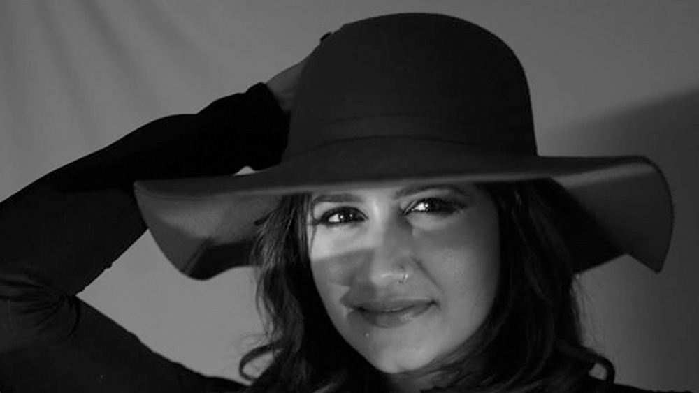 বাড়তি মেদ ঝরিয়ে ফেলতে‌ স্মাইলি তখন পোল ডান্সের শরণাপন্ন। সেইসঙ্গে তিনি জানান, জীবন থেকে অবসাদমুক্ত হতেও পোল ডান্স তাঁকে সাহায্য করেছে।