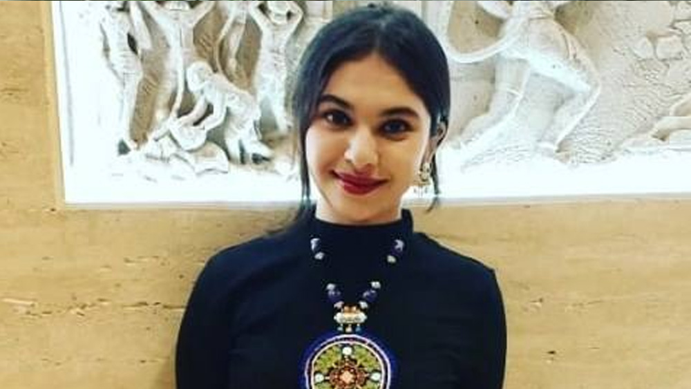 সিমরন অভিনয় করেছেন বেশ কিছু ছবিতেও। ২০১০ সালে মুক্তি পেয়েছে তাঁর প্রথম ছবি ‘জানে কঁহা সে আয়ি হ্যায়’। এ ছাড়া ‘কৃষ থ্রি’, ‘দাওয়াত-এ-ইশক’ এবং গুজরাতি ছবি ‘বেস্ট অব লাক লালু’ তাঁর ফিল্মোগ্রাফিতে উল্লেখযোগ্য।