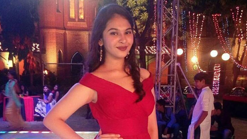 এখনও অবধি বিভিন্ন পণ্যের দেড়শোটিরও বেশি বিজ্ঞাপনে দেখা গিয়েছে সিমরনকে।