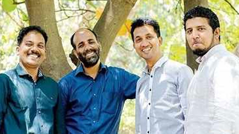 স্কুল পাশ করে কালিকটের ন্যাশনাল ইনস্টিটিউট অব টেকনোলজি থেকে ইঞ্জিনিয়ারিং পাশ করে ফেলেন। প্রথমে বেঙ্গালুরুর মোটোরোলা কোম্পানিতে কাজ পান তিনি। তারপর সেখান থেকে প্রমোশন পেয়ে ব্রিটেনে চলে যান কয়েক বছরের জন্য।