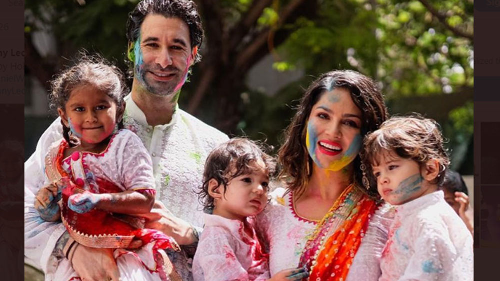 এই মূহূর্তে বেশিরভাগ সময়টা আমেরিকাতেই কাটছে সানির। সেখানে নিজের প্রোডাকশন চালু করার কাজ নিয়েই ব্যস্ত আপাতত।