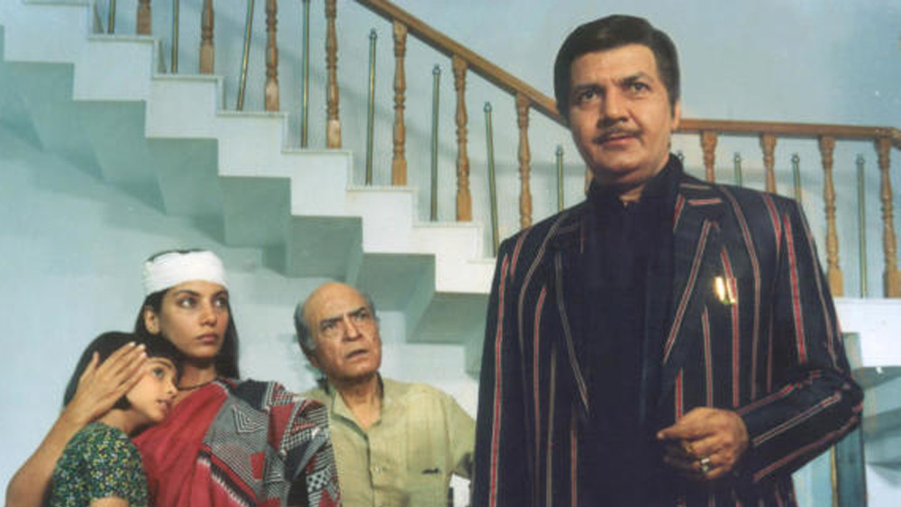 পাঁচ দশকের বেশি দীর্ঘ কেরিয়ারে অসংখ্য আইকনিক চরিত্র উপহার দিয়েছেন প্রেম চোপড়া। তাঁর ফিল্মোগ্রাফিতে উল্লেখযোগ্য হল ‘দো রাস্তে’, ‘ডোলি’, ‘কটি পতঙ্গ’, ‘হালচাল’, ‘ড্রিমগার্ল’, ‘দ্য গ্রেট গ্যাম্বলার’, ‘দোস্তানা’, ‘দেশপ্রেমী’, ‘ক্রান্তি’, ‘ঝিল কে উস পার’, ‘ববি’, ‘দো আনজানে’, ‘পুকার’, ‘মজবুর’, ‘খিলাড়ি’, ‘প্রেম যোগ’, ‘লাডলা’, ‘আও প্যায়ার করেঁ’।