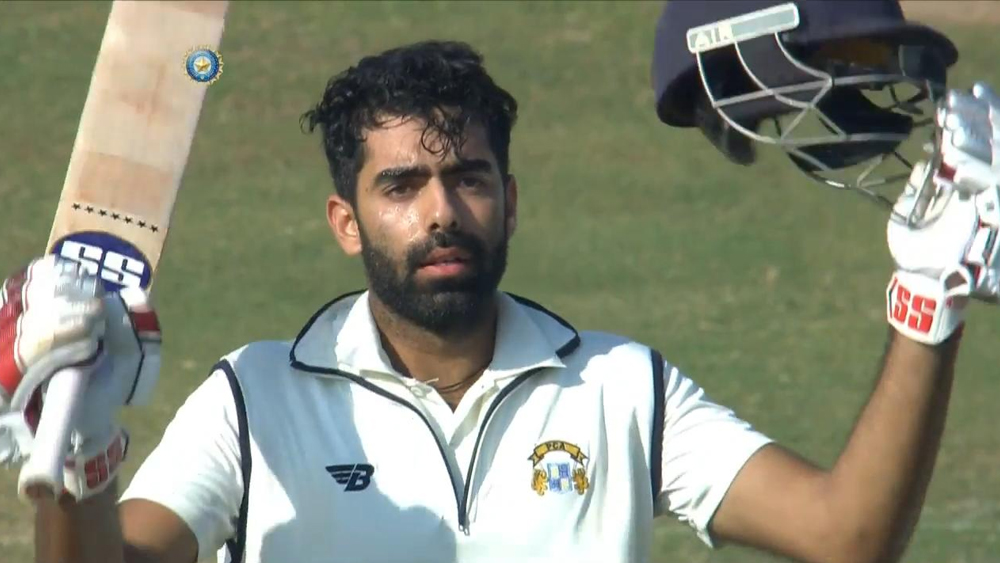 আনমোল মলহোত্র: পঞ্জাবের হয়ে এই মরসুমে ধারাবাহিক থেকেছেন উইকেটকিপার-ব্যাটসম্যান। আট ম্যাচে ৫২ গড়ে করেছেন ৪৬৮ রান। সর্বোচ্চ অপরাজিত ১১৯। পাশাপাশি, নিয়েছেন ২৫ ক্যাচ। দুটো স্টাম্পিংও রয়েছে। কঠিন সময়ে তিনিও বার বার জ্বলে উঠেছেন।