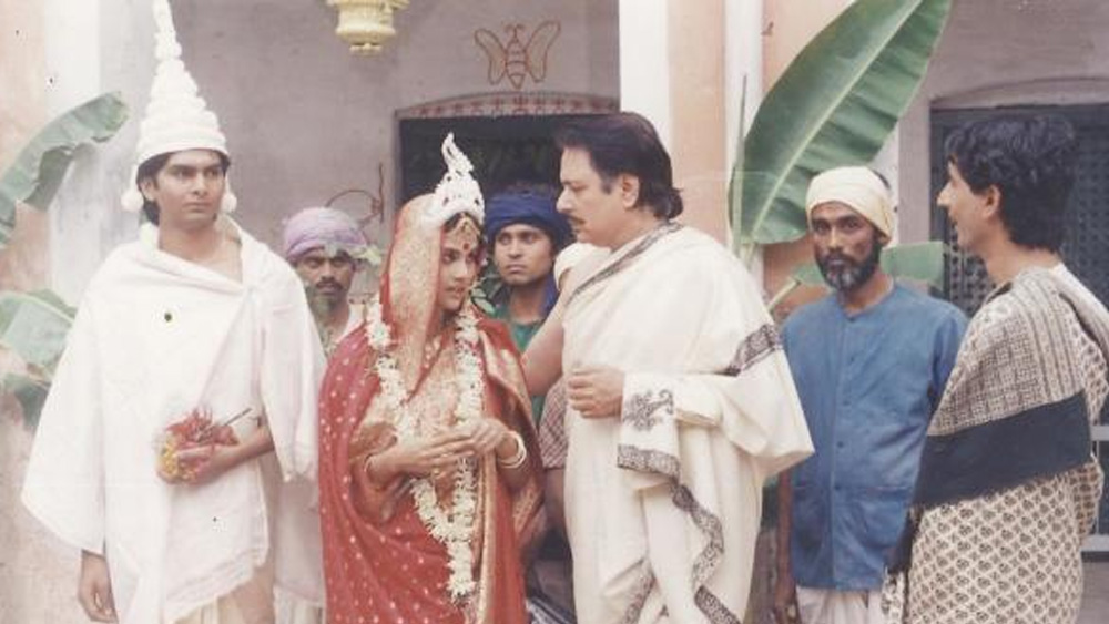 তবে নায়ক বা চরিত্রাভিনেতা, কোনও ভূমিকাতেই বলিউডের তারকা হয়ে উঠতে পারেননি নবীন। এক সময় তাঁকে তুলনা করা হত রাজেশ খন্নার সঙ্গে। কিন্তু রাজেশের স্টারডমের ধারেকাছেও পৌঁছতে পারেননি নবীন। আবার, অ্যাকশন ছবির সঙ্গে মানায়নি তাঁর রোমান্টিক ভাবমূর্তি।