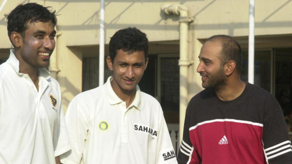 প্রথম ম্যাচেই তিনি ৪৫ বলে ৫৭ রানের একটি ঝোড়ো ইনিংস খেলেছিলেন। ঘটনাচক্রে সেটাই একদিনের আন্তর্জাতিক ম্যাচে তাঁর সর্বোচ্চ স্কোর। কেরিয়ারের ১২টি ওয়ান ডে ম্যাচের ১০টি-ই তিনি খেলেছিলেন ১৯৯৯ সালে।