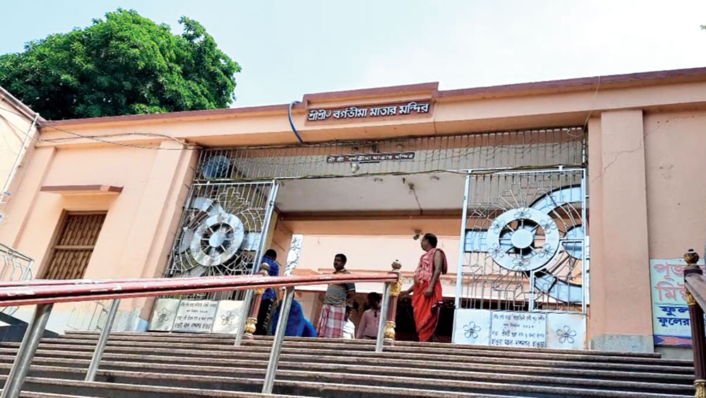 Coronavirus in India: Temples remain closed with all the rituals to avoid crowd