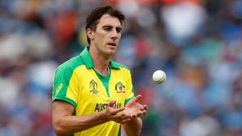 প্যাট কামিন্স গত ডিসেম্বরে হওয়া নিলামে সাড়ে ১৫কোটি টাকায় এসেছিলেন কলকাতা নাইট রাইডার্সে। টাকার অঙ্ক চমকে দিয়েছিল ক্রিকেটপ্রেমীদের। এখন আইপিএল না হলে তাঁর ক্ষতিও বিশাল হতে চলেছে। অস্ট্রেলিয়ার পেসার অবশ্য আইপিএল হলেও কতটা খেলতে পারতেন, তা নিয়ে সংশয় রয়েছে।