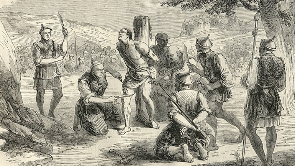 দশম শতক থেকে চিনে চালু ছিল প্রাণদণ্ডের এক নৃশংস পদ্ধতি। এটির নাম লিং চি। মৃত্যুদণ্ডপ্রাপ্ত ব্যক্তিকে লোকালয়ে এনে বেঁধে ফেলা হত। এরপর ছুরি দিয়ে ওই ব্যক্তির বিভিন্ন অঙ্গ থেকে আস্তে আস্তে মাংস কেটে নেওয়া হত। যন্ত্রণা ভোগ করে শেষে অপরাধী মারা যেত। উনিশশো পাঁচ সাল থেকে এই সাজাকে নিষিদ্ধ ঘোষণা করা হয়। ভিয়েতনামেও এক সময় এই ভাবে প্রাণদণ্ড দেওয়া হত।