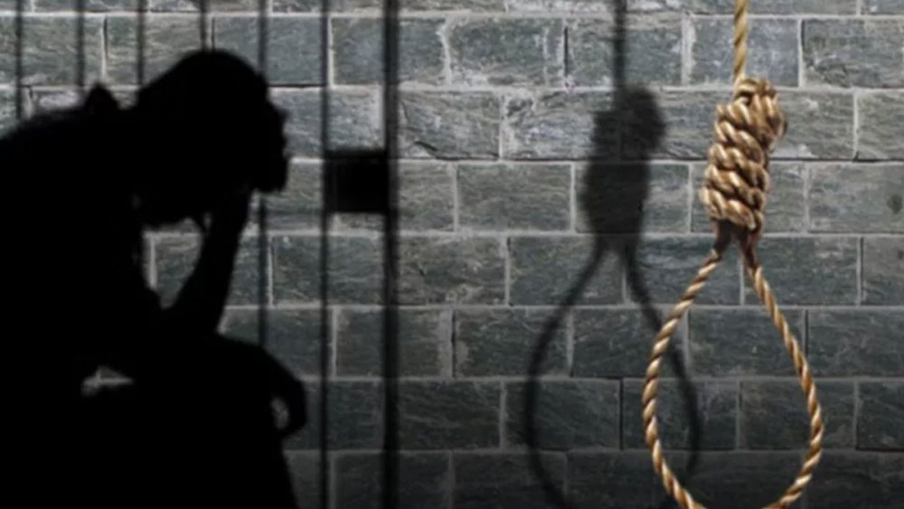 এর অর্ধেক সংখ্যক ফাঁসিই হয়েছে উত্তরপ্রদেশে। তারপর রয়েছে হরিয়ানা। ওই রাজ্যে এখনও পর্যন্ত ৯০ জনের ফাঁসি হয়েছে। তার পর রয়েছে মধ্যেপ্রদেশ। সেখানে ৭৩ জনের ফাঁসি হয়েছে।