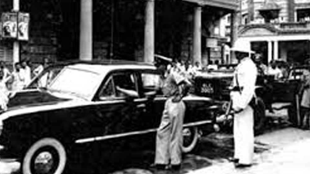 ঘটনায় প্রথমে গ্রেফতার করা হলেও প্রিয়নাথ মুক্তি দেন ত্রৈলোক্যতারিণীকে। তারপর গ্রেফতার করেন ত্রৈলোক্যতারিণীর পালিত ছেলে হরিকে। রাজসাক্ষী করেন ত্রৈলোক্যতারিণীর সঙ্গী ষড়যন্ত্রীকে। এমন ভাবে ঘটনাক্রম সাজান, যাতে মনে হয় হরি-ই খুনি। সবাই এমন ভাবে সাক্ষ্য দেন, যেন হরি যে ঘটনায় জড়িত তা নিয়ে তারা নিশ্চিত।