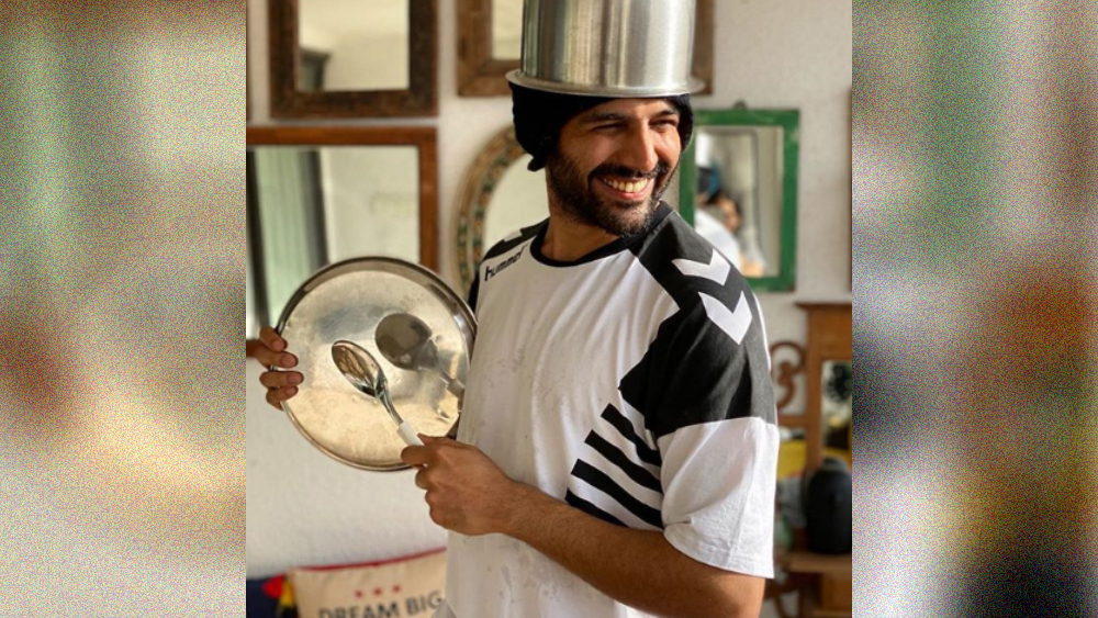 কার্তিক আরিয়ানও নিজের মতো করে ধন্যবাদ জানালেন।