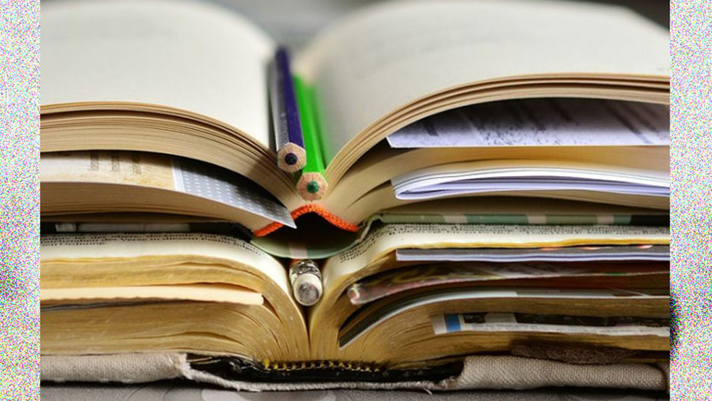 তবে গবেষকেরা জানিয়েছেন, খবরের কাগজ ছাড়া অন্যান্য কাগজের উপর ৪-৫ দিন বেঁচে থাকতে পারে করোনাভাইরাস।