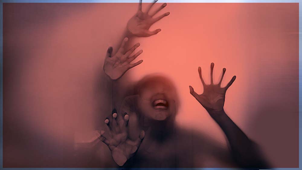 তার আগে ক্রমশ ঘটনাবহুল হয়েছে তার অপরাধের গ্রাফ। ১৯৯৭ সালে একটি কারাগার থেকে অন্য কারাগারে স্থানান্তরের পথে সে পালিয়ে যায়। ফেরারি অবস্থাতেও থামেনি উমেশ। দেশের চার শহরে সে ধর্ষণ করে পাঁচ জন বিভিন্ন বয়সি মেয়েকে।