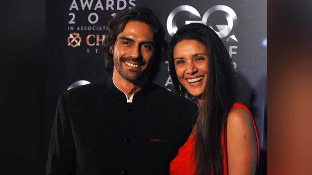 অভিনয়ে আসার আগেই সুপারমডেল মেহরের সঙ্গে তাঁর বিয়ে হয়েছিল। তবে যতই ব্যর্থ হন না কেন, অর্জুনের ফ্যান ফলোয়িং-এ ভাটার টান আসেনি। তাঁর সুদর্শন চেহারায় মুগ্ধ ছিলেন মহিলা দর্শকরা।