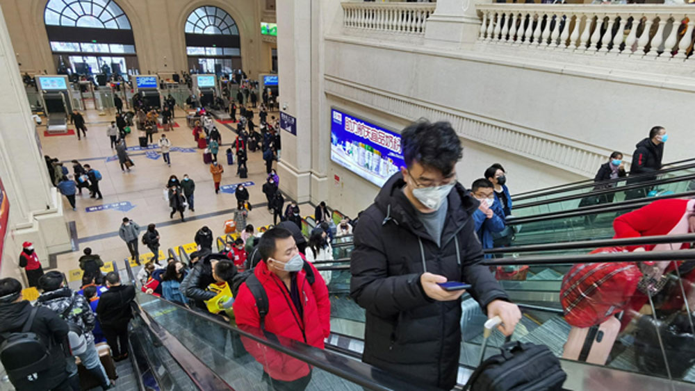 শুধুমাত্র চিনের ইতিহাসের বড় সাক্ষী হয়েই দাঁড়িয়ে নেই, উহান মধ্য চিনের পরিবহণ এবং ব্যবসারও কেন্দ্রস্থল।