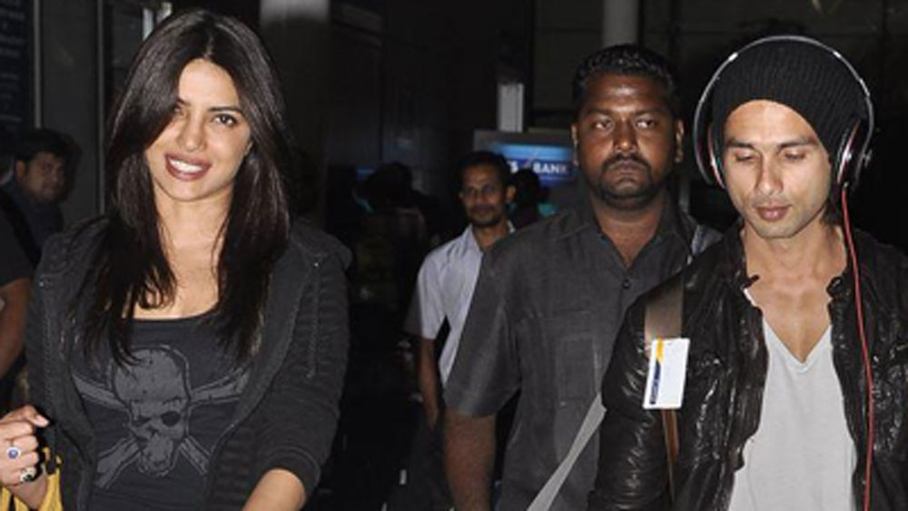 তাঁদের সম্পর্কের শুরু ২০০৯ সালে। ‘কামিনে’ ছবি করার সময়ই কাছাকাছি আসেন তাঁরা। তার পর থেকে তাঁদের মাঝে মধ্যেই একসঙ্গে দেখা যেতে শুরু করে।