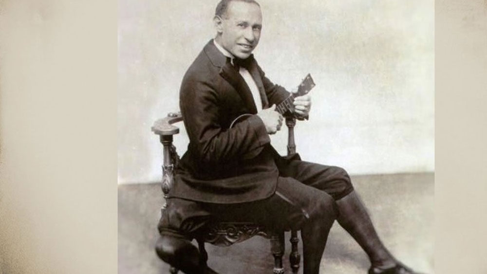 জন্মের পরই ফ্রাঙ্ককে তাঁর বাবা-মা গ্রহণ করতে অস্বীকার করেন। ফলে ফ্রাঙ্ক বড় হয়ে ওঠেন তাঁর পিসির কাছে। পিসিই তাঁকে বিশেষ চাহিদাসম্পন্ন বাচ্চাদের হোমে ভর্তি করিয়ে দেন।