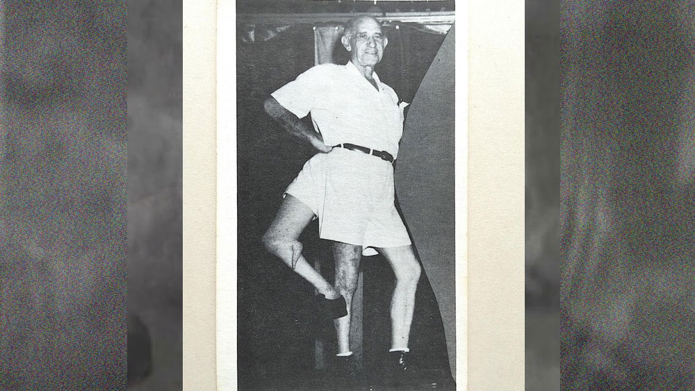 ১৯৬৬ সালের ২১ সেপ্টেম্বর টেনেসিতে ফুসফুসের রোগে আক্রান্ত হয়ে ৭৭ বছর বয়সে মৃত্যু হয় তাঁর। জীবনের শেষ মুহূর্ত পর্যন্ত দ্বিতীয় স্ত্রী হেলেনের সঙ্গেই ছিলেন এই ‘ওয়ান্ডার ম্যান’।