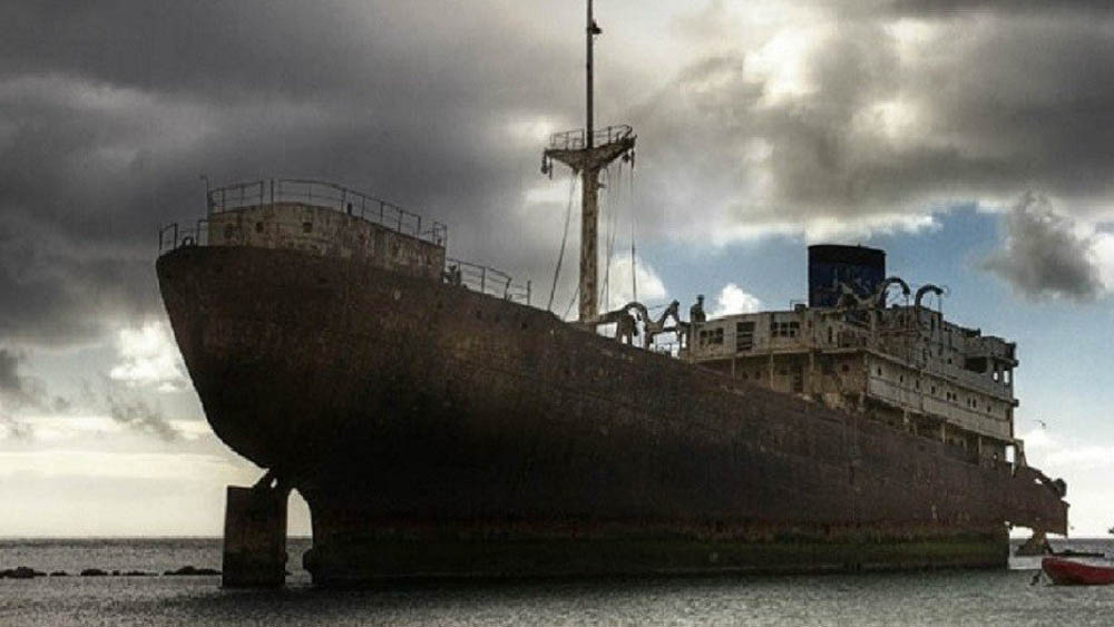 সত্যিই কি ঘূর্ণিঝড়  না কি লুকিয়ে রয়েছে অন্য কোনও কারণ? — ভারতের টাইটানিকের এই উবে যাওয়ার নিদারুণ ঘটনা আজও রহস্য হয়েই রয়ে গিয়েছে। —প্রতীকী ছবি।