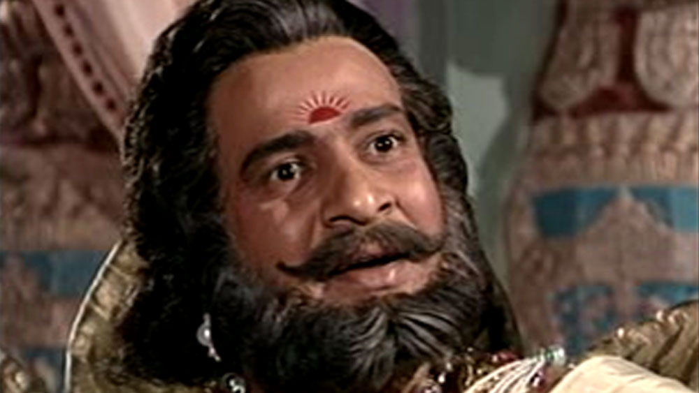 মরাঠি অভিনেতা বাল ঢুরি রামায়ণের দশরথের ভূমিকায় অভিনয় করেছিলেন। ২০১১ সালে শেষ বারের মতো তাঁকে মরাঠি ফিল্ম ‘সদারক্ষানয়’-এ দেখা গিয়েছিল। তার পর আর তাঁর সম্বন্ধে খুব একটা খবর পাওয়া যায়নি।