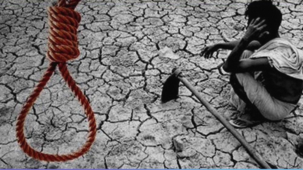 কৃষক-আত্মহত্যা: এর পরের বছরই আরও এক বিপর্যয় নেমে আসে এ দেশে। ফসলের বিপুল ক্ষতি সামলে উঠতে না পেরে মহারাষ্ট্রে প্রচুর কৃষক আত্মহত্যার পথ বেছে নিতে শুরু করেন।