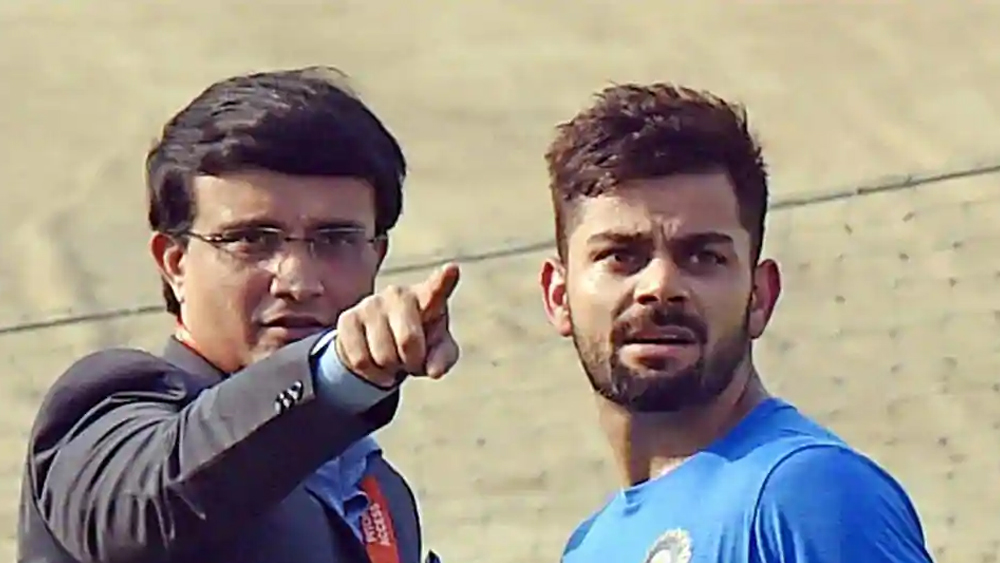 পরিসংখ্যান বলছে, ২০০২ সালে নিউজিল্যান্ডে এসে সৌরভের দল টেস্ট সিরিজ হেরেছিল ০-২ ফলে। আর এ বার কোহালিরাও হারলেন একই ব্যবধানে। দু’বারই প্রথম টেস্ট ১০ উইকেটে হেরেছে ভারত। সৌরভরা দ্বিতীয় টেস্ট হেরেছিলেন ৪ উইকেটে। কোহালিরা দ্বিতীয় টেস্ট হারলেন ৭ উইকেটে।