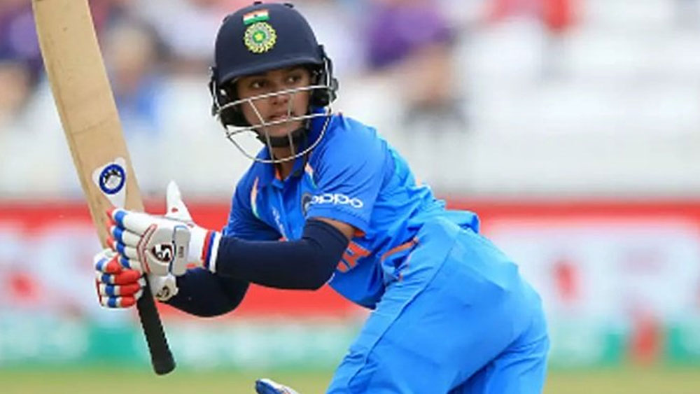 ১৯৯৬ সালের ৬ অগস্ট রাজস্থানের নিতান্ত মধ্যবিত্ত পরিবারে জন্ম প্রিয়ার। বাবা সুরেন্দ্র পুনিয়া ভারতীয় সার্ভে ডিপার্টমেন্টে হেড ক্লার্ক ছিলেন। মা ব্যস্ত থাকতেন ছেলে-মেয়ে, সংসার নিয়ে।