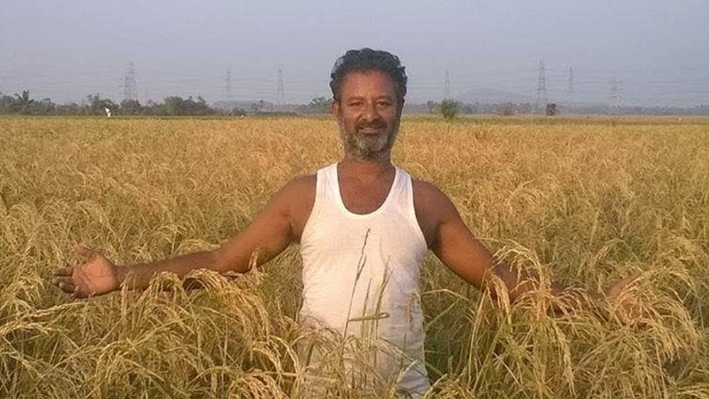 মা আর্থারাইটিস আর স্পনডিলাইটিসের অসহ্য যন্ত্রণায় কষ্ট পাচ্ছিলেন তখন। হরি নাথ মাকে চিকিৎসকের কাছে পাঠালেও তেমন কোনও লাভ হয়নি। যন্ত্রণার বিন্দুমাত্র নিরসন হয়নি।