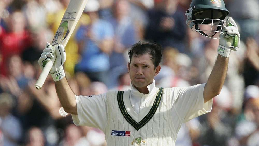 অস্ট্রেলিয়ার রিকি পন্টিং অধিনায়ক হরভজনের গড়া এই দলের। ১৬৮ টেস্টের ২৮৭ ইনিংসে ৫১.৮৫ গড়ে ১৩৩৭৮ রান করেছেন পন্টিং। রয়েছে ৪১ সেঞ্চুরি ও ৬২ হাফ-সেঞ্চুরি। তবে নিজের পরিচিত জায়গা নয়, ভাজ্জির দলের ছয় নম্বরে থাকছেন তিনি।