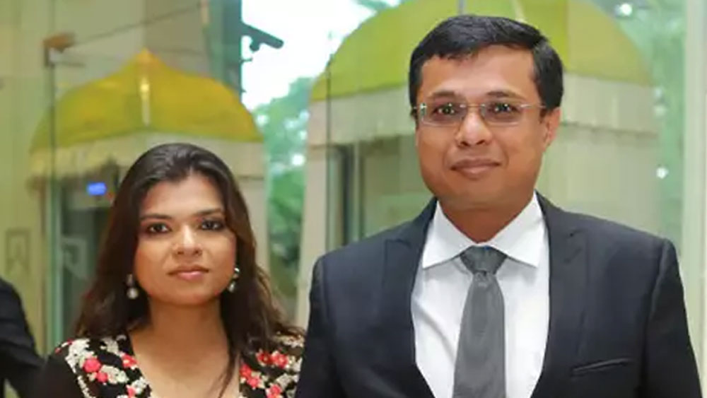 প্রিয়ার সঙ্গেও সচিনের সম্পর্ক খুব একটা ভাল যাচ্ছিল না। সম্প্রতি সচিনের বিরুদ্ধে শারীরিক নির্যাতন এবং পণ নিয়ে হয়রানির অভিযোগ আনেন তাঁর স্ত্রী।