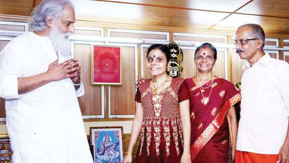 বাবার কাছেই সঙ্গীতে হাতেখড়ি তাঁর। ১৯৬২ সালে মালয়ালম ছবিতে তাঁর প্রথম প্লেব্যাক। তারপর আর পিছনে ফিরে তাকাতে হয়নি যেশুদাসকে। একটার পর একটা গানের অফার পেয়ে গিয়েছেন এবং নিপুণ ভাবে প্রতিটা গান গেয়ে সকলকে মুগ্ধ করেছেন।