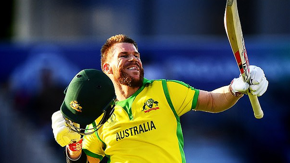 ডেভিড ওয়ার্নার ওপেন করবেন এই দলে। এখনও পর্যন্ত ৭৯ আন্তর্জাতিক টি-টোয়েন্টিতে ৩১.৫২ গড়ে ২২০৭ রান করেছেন অস্ট্রেলিয়ার বাঁহাতি ওপেনার। সেঞ্চুরি একটি। স্ট্রাইক রেট ১৪০.৪৮। ঘরোয়া টি-টোয়েন্টিতে ২৮০ ম্যাচে ৩৭.৯৩ গড়ে করেছেন ৯২১৮ রান। সেঞ্চুরি আটটি।