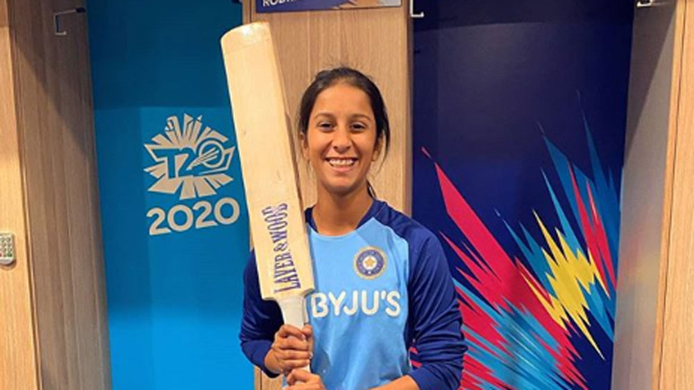 ২০১৮ সালে ভারতীয় মহিলা দলে সুযোগ পান তিনি। হরমনপ্রীত কৌরের থেকে ওডিআই ক্যাপ পরে অস্ট্রেলিয়ার বিরুদ্ধে মাঠে নেমেছিলেন তিনি। এই মুহূর্তে ভাল ফর্মে রয়েছেন জেমাইমা। ফাইনালে কতটা প্রভাব ফেলতে পারেন, সে দিকেই তাকিয়ে তাঁর পরিবার।