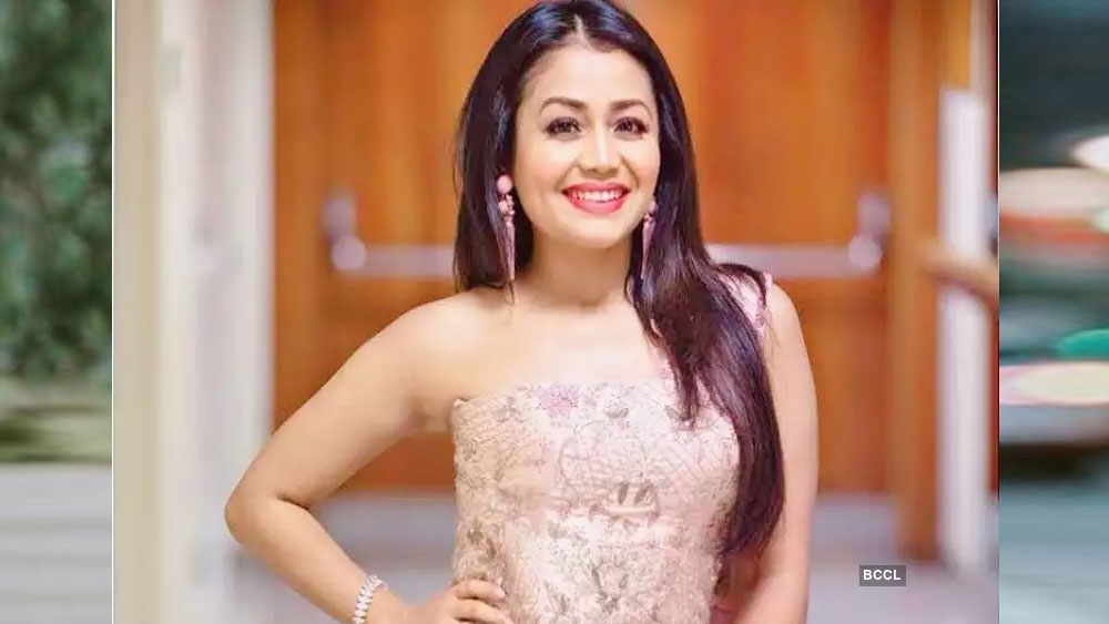 এ ছাড়া ‘দিলওয়ালে’ ফিল্মের ‘টুকুর টুকুর’, ‘বারবার দেখো’ ফিল্মের ‘কালা চশমা’, ‘সত্যমেব জয়তে’ ফিল্মের ‘দিলবর দিলবর’ মন ছুঁয়ে গিয়েছিল শ্রোতাদের।